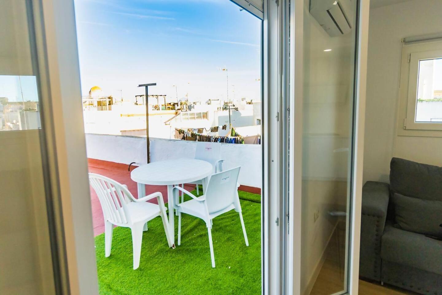 Apartamentos La Cruz Verde Кадис Стая снимка