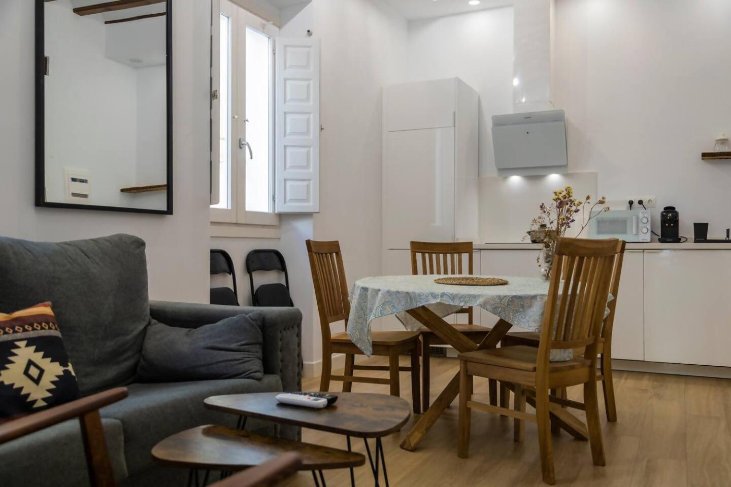 Apartamentos La Cruz Verde Кадис Стая снимка