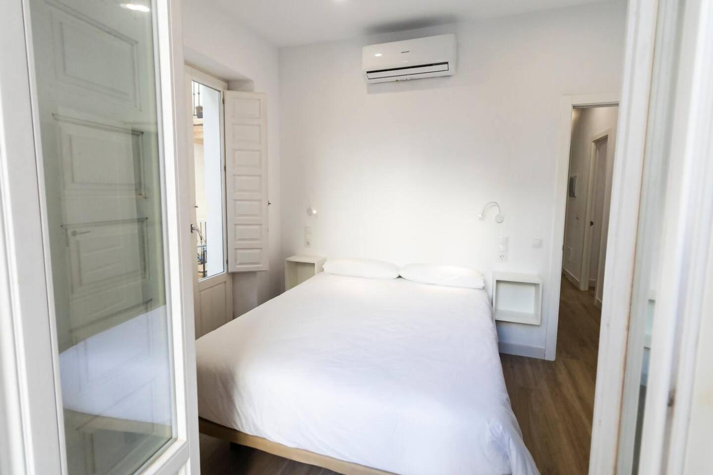 Apartamentos La Cruz Verde Кадис Екстериор снимка