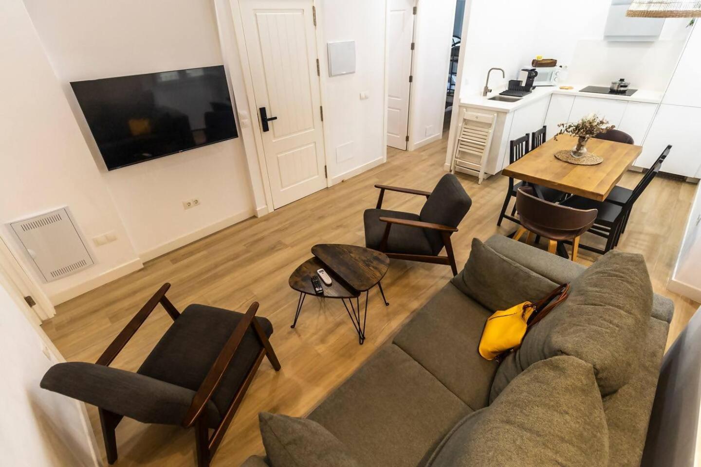 Apartamentos La Cruz Verde Кадис Екстериор снимка
